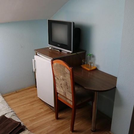 Готель ***Феєрія Tyachiv Buitenkant foto