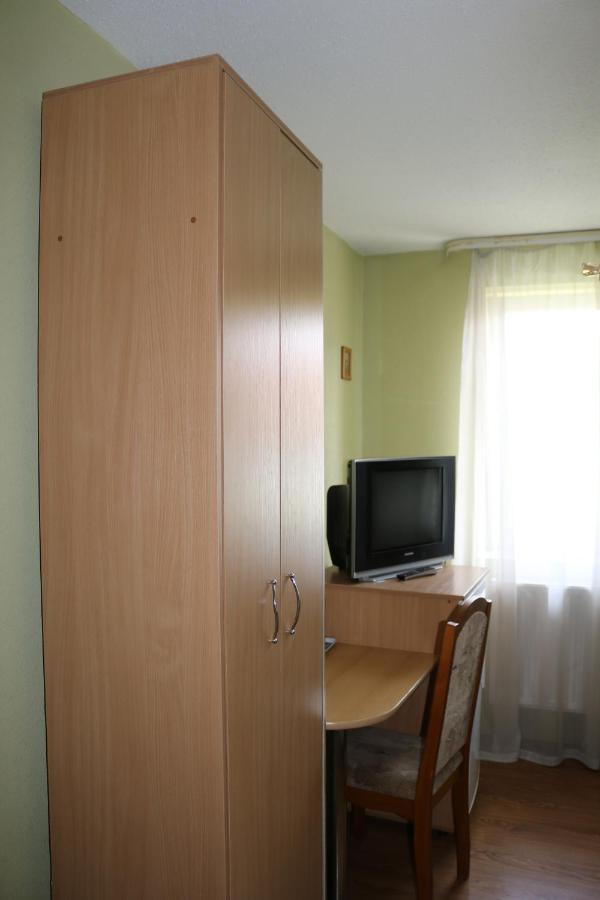 Готель ***Феєрія Tyachiv Buitenkant foto